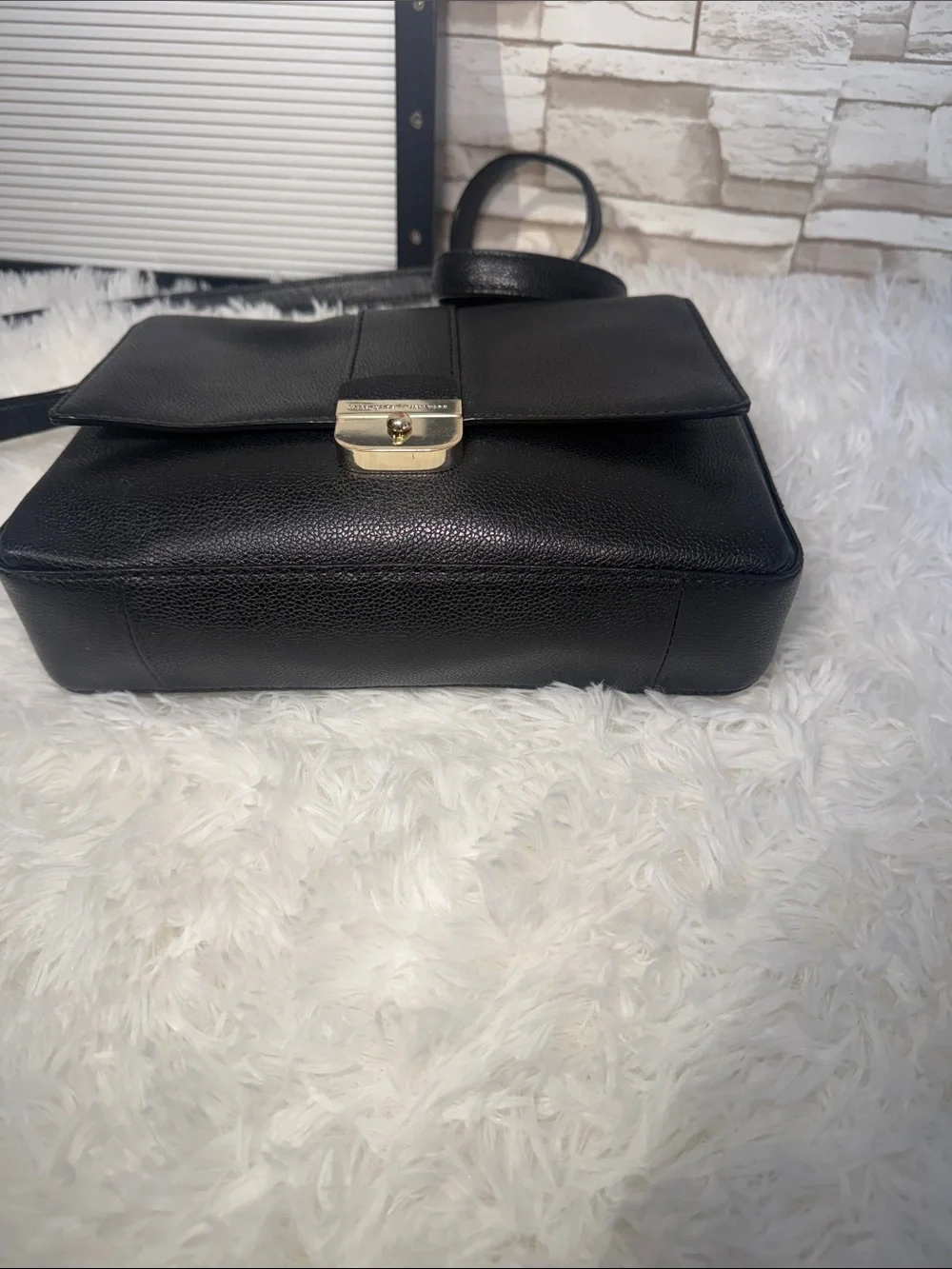 KATE SPADE NEW YORK  Milna Lovett Street Black Leather Cross Body Bag